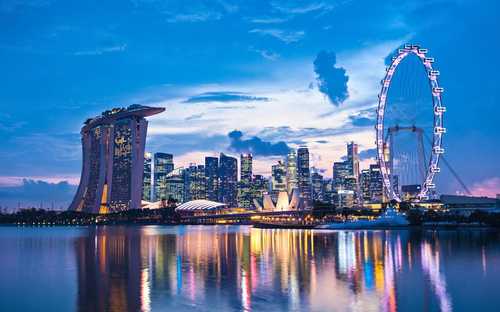Singapur Hop-On-Hop-Off-Bus Open-Top-Bustour an der Marina Bay in Singapur