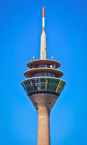 Book your hop-on hop-off sightseeing bus tour in Düsseldorf, Germany – Official tickets, adjustable routes, and free cancellation in 2026